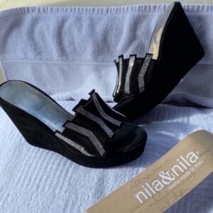 Black luxury suede and leather platform sandals made in Italy 🇮🇹